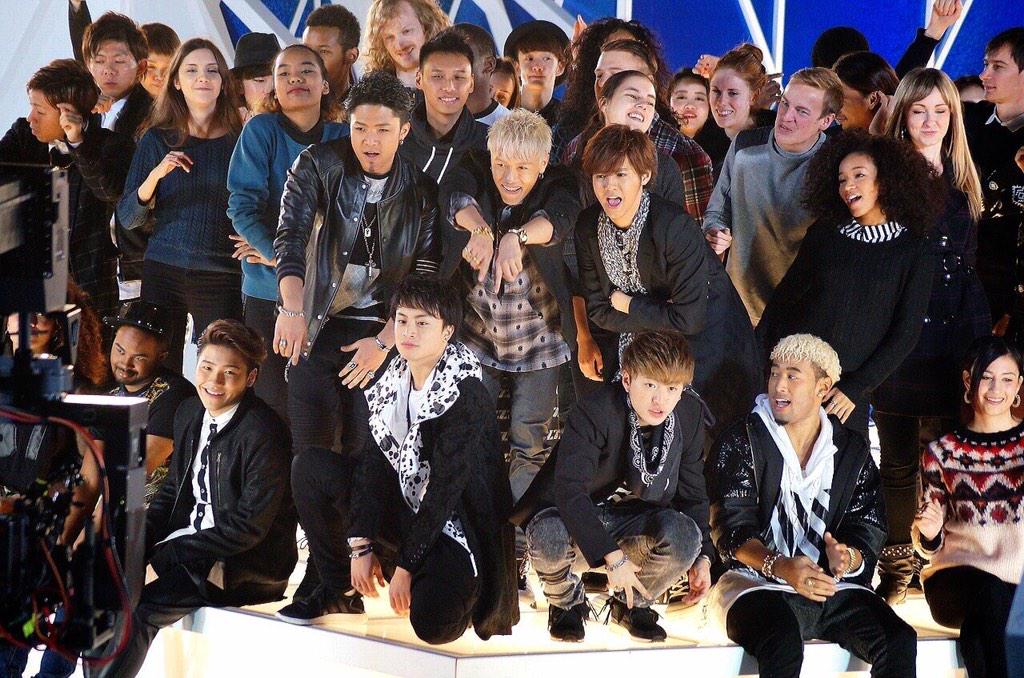 generationsfext's tweet photo. 本日は7枚目のニューシングル「Sing it Loud」発売日です！！カップリングにはボーカル片寄涼太の初作詞の「STORY」も収録しています！ぜひチェックしてください✨

#GENERATIONS

by白濱亜嵐 http://t.co/Xg1jgZ9g0d