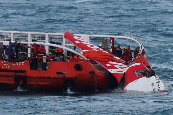 pmcdowellsea's tweet photo. The final moments of #AirAsia #Flight8501: http://t.co/aIIpVggRFO
AFP/Getty pic http://t.co/V1D33xKkdj