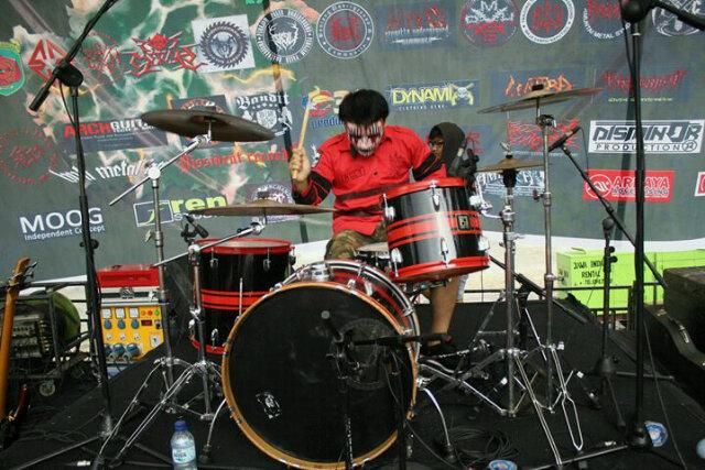 Salam \,,/ buat bubuhan Metalhead BORNEO...