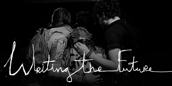 paramorenetnews's tweet photo. Check out http://t.co/sr4Uw2mYdJ for upcoming tour dates, tickets and more info on Paramore: Writing The Future! http://t.co/AniY8AqBYv