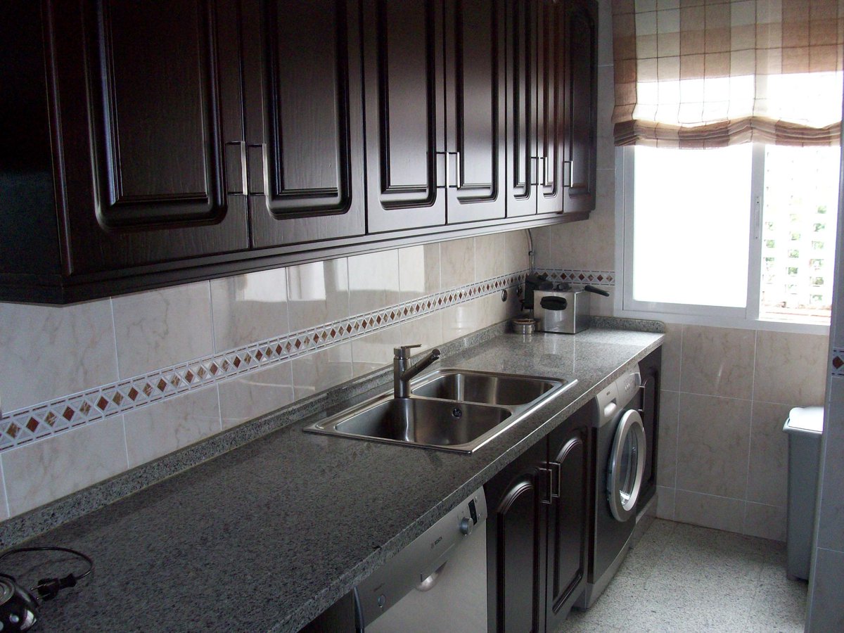 OCASIONCASAINFO's tweet photo. Por 128.600€ llevate este piso con calidades de lujo,100m2 amueblado con cochera en la zona arcangel. 957-751-722 http://t.co/mMuvn1Sxro