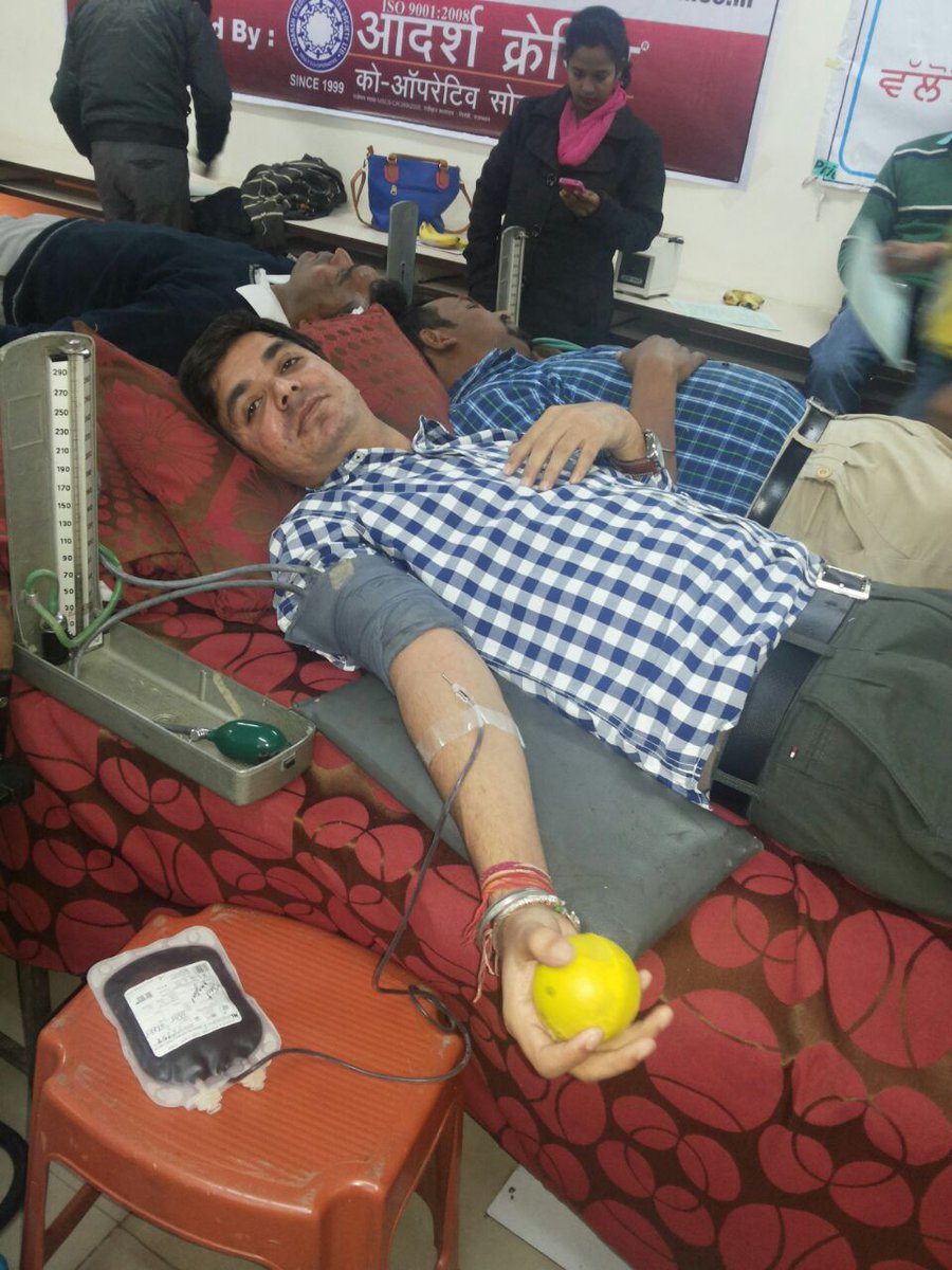 adarsh_credit's tweet photo. BLOOD GROUPING AND BLOOD DONATION CAMP @ CHANDIGARH http://t.co/1SdjM2zePl
