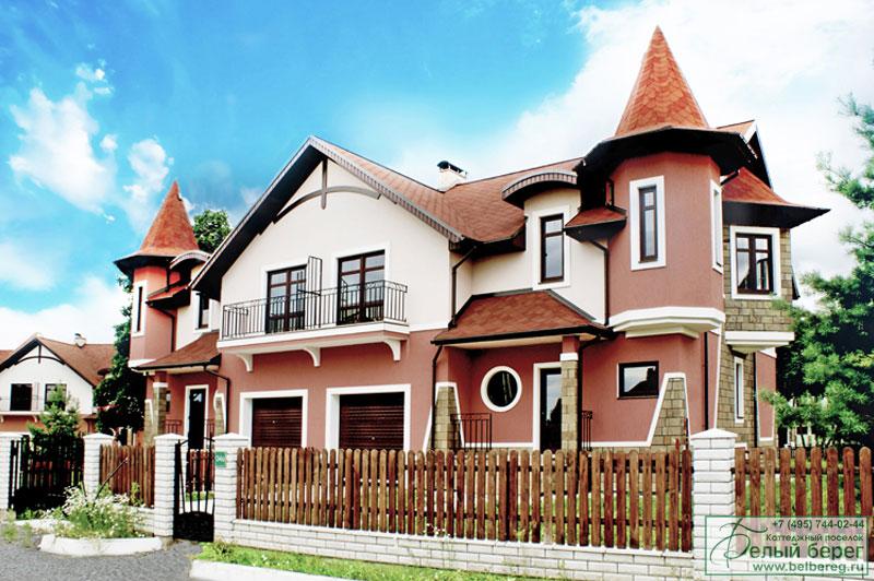 Дома в белых берегах
