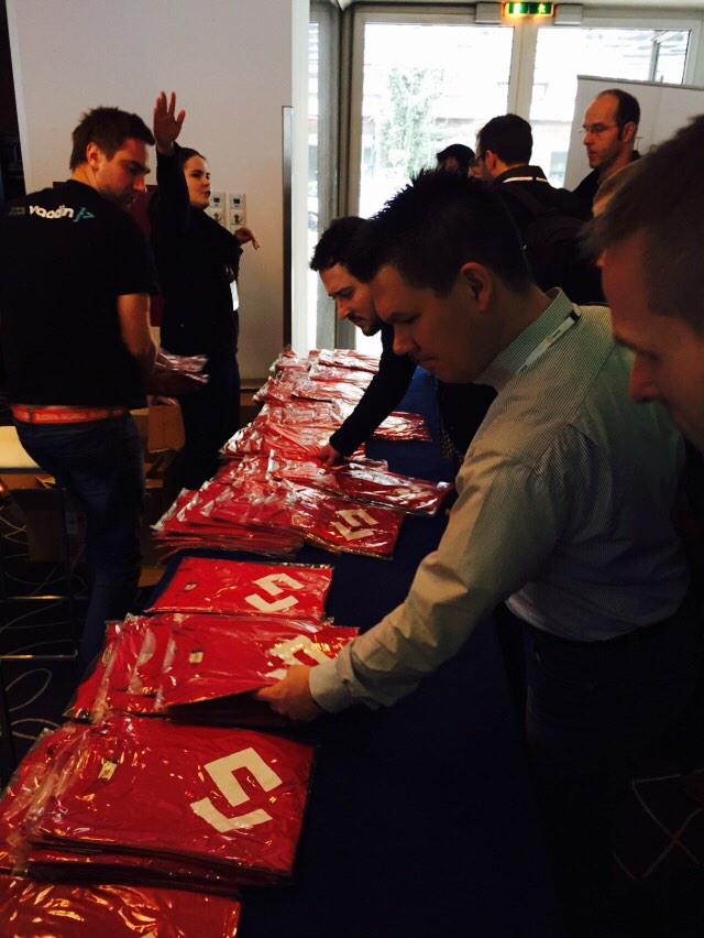 GWT.create tweet media