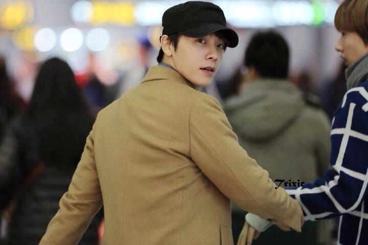 "<a href="/SJbluekingdom/">Ra</a>: omg 李东海😭😭😭

#Donghae 
#SuperJunior
cr:Trixic熊 "