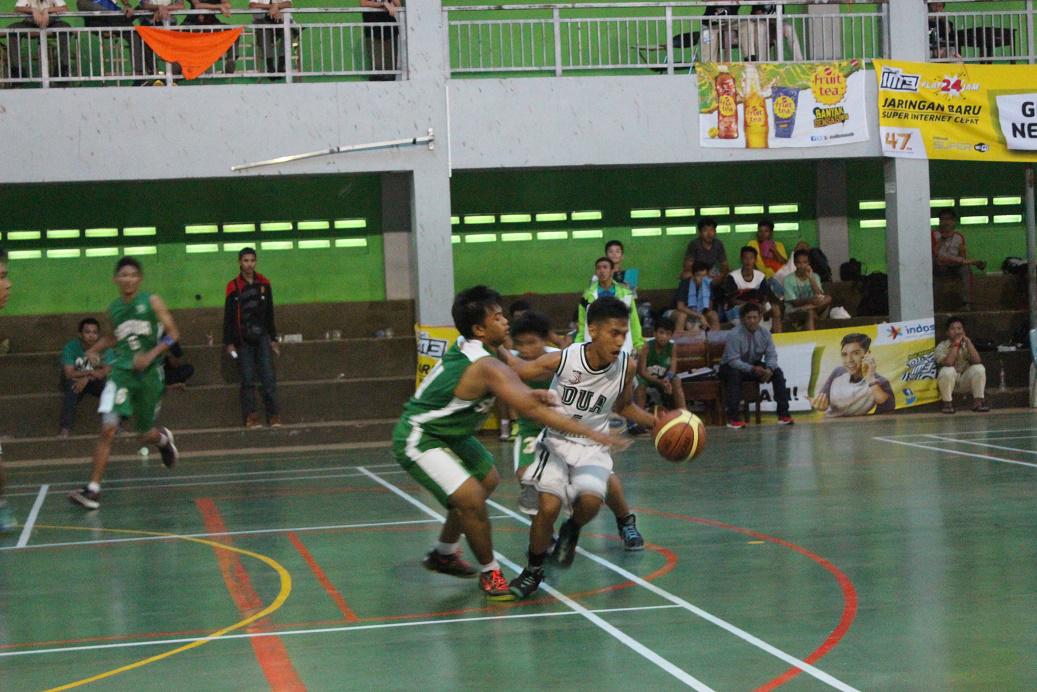 officialsyifest's tweet photo. @Fernandisyah Dokumentasi SMAN 2 PWK... :D #SYIFEST2015 http://t.co/sIUlg52E3I