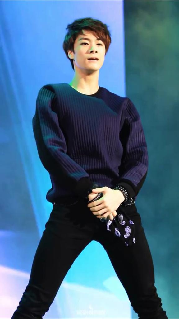 B8bOZg-CIAAfXvh.jpg:large