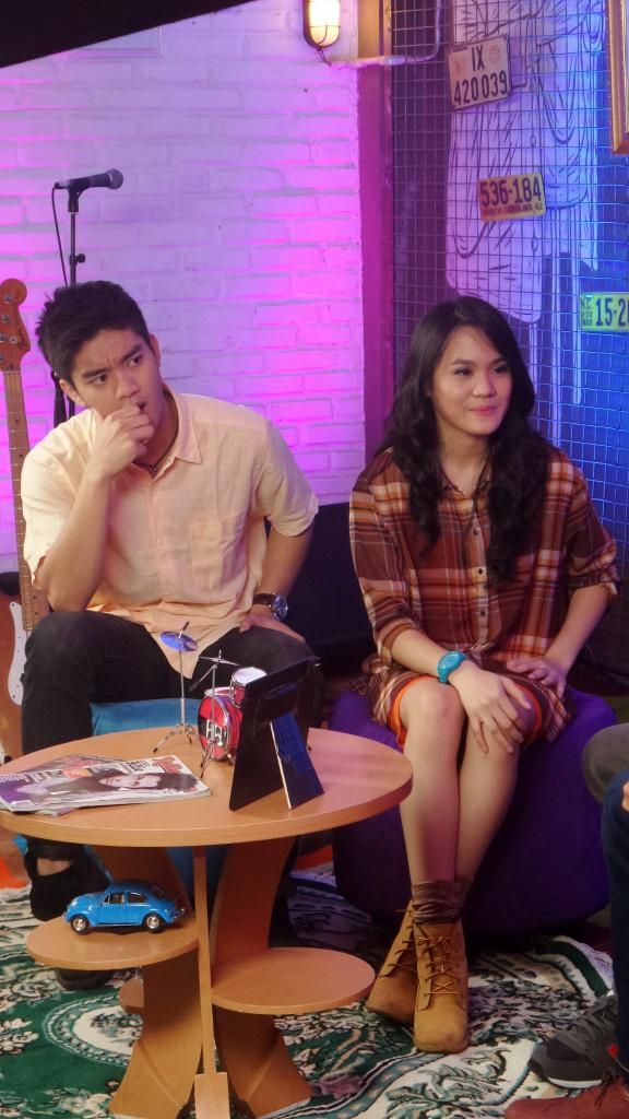 ssheinafiaz's tweet photo. @sherylsheinafia & @boywilliam @breakoutnet #BreakoutNETSpecialSO7 @BrianSO7 @erosscandra @Duta507 @adamsubarkah http://t.co/HFW7877UXU