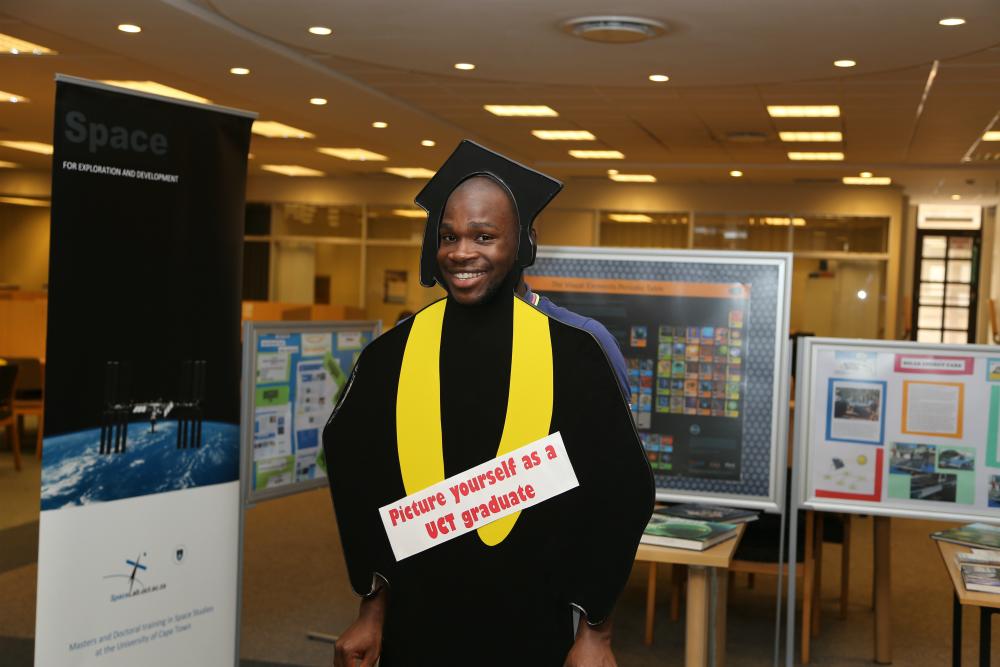 UCTLibrary's tweet photo. UCT Libraries welcomes the First Year Commerce students!    #IkeysFreshers2015 #UCT2015 @UCT_SRC @Commerce_UCT http://t.co/G0HgoMrBvB