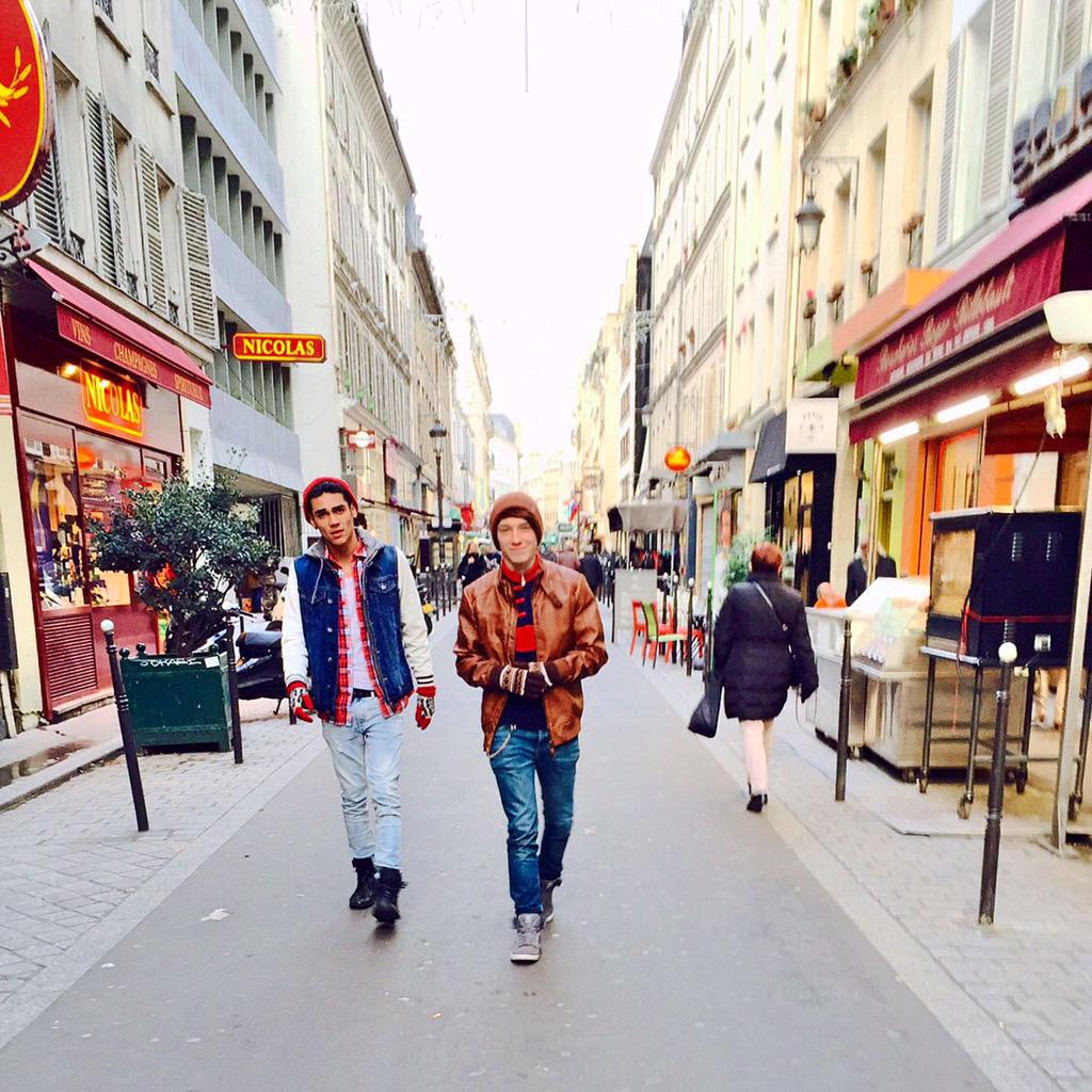 CD9 tweet picture