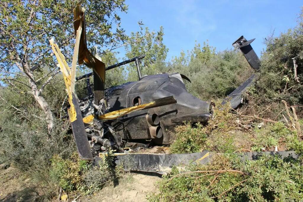 DiarioSUR's tweet photo. #FOTOS | @VanessaMelgar4 ha estado en el paraje donde se ha estrellado un #helicóptero. #Ronda http://t.co/WsobOxNaeW http://t.co/988TUs8SsR