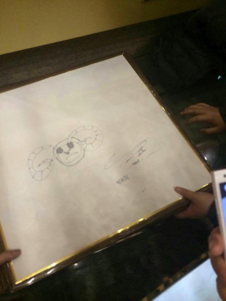 onyoucky's tweet photo. "@almightykeybeom: 150128 Sheep drawn by Onew, Minho and Taemin. Credit: 大大大大大花骨朵_ (3P) http://t.co/ZfB91SkZuw"