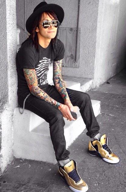 Happy 31th Birthday to one of my favorite people in the world!  :\)    Happy Birthday Ashley Purdy   