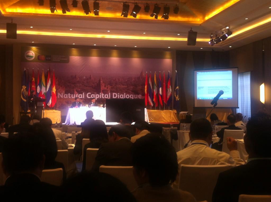 Karo2405's tweet photo. Reporting back youth inputs to #EMM4 plenary: Invest in green skills vocational training #EMM4Youth @PlanAsia http://t.co/GvoLZac7ts