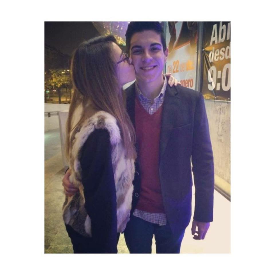 LauraCrespo96's tweet photo. Por fin mi peligro favorito al volante, ya sabes quien va a ser tu copi de por vida🙋😍🐦🐯 @Jorge_Cabanees 🚗💨💥 http://t.co/Pe1lBugLTz