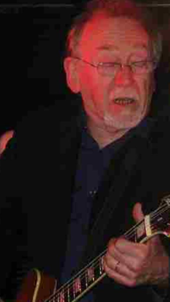 Happy 72nd birthday to original Rolling Stone & eventual Pretty Thing, Dick Taylor. 