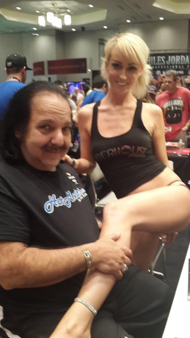 I"m glad to meet soo many fun people at the@AEexpo @avnawards @HotMovies booth in Vegas, thanks for stopping<a class="tags" href="/tag/aeexpo">@aeexpo</a><a href="/tag/funny"class="tags"><span>#funny</span></a><a href="/tag/sexy"class="tags"><span>#sexy</span></a><a href="/tag/celebrity"class="tags"><span>#celebrity</span></a><a href="/tag/tshirt"class="tags"><span>#tshirt</span></a><a href="/tag/soft"class="tags"><span>#soft</span></a><a href="/tag/ronjer"class="tags"><span>#ronjer</span></a>