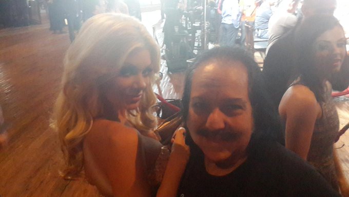 Always good to run into the stunning @xxxRiley at the @AEexpo @avnawards @HotMovies in Vegas! http://t<a class="tags" target="_blank" title="On Twitter" href="/?out=eyJ0eXAiOiJKV1QiLCJhbGciOiJIUzUxMiJ9.eyJpYXQiOjE3MTk3MDI5MDIsImlzcyI6InR3cG9ybnN0YXJzLmNvbSIsIm5iZiI6MTcxOTcwMjkwMiwiZXhwIjoxNzUxMjM4OTAyLCJyZWRpcmVjdF91cmwiOiJodHRwczovL3R3aXR0ZXIuY29tL3h4eFJpbGV5In0.dLV8OHFEyxS2S_VTyu7aj97JxLQnZDhKzyr1Svw2Y01OLISpmQ_J_M3v6i1yZHH19BF002PtXfHR5qrjePNXIQ">@xxxRiley</a><a href="/tag/girls"class="tags"><span>#girls</span></a><a href="/tag/mask"class="tags"><span>#mask</span></a><a href="/tag/halloween"class="tags"><span>#halloween</span></a><a href="/tag/hawaiian"class="tags"><span>#hawaiian</span></a><a href="/tag/ronjeremy%20"class="tags"><span>#ronjeremy </span></a>