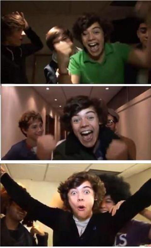 DireMystery's tweet photo. FANDOMS RN BC
#MultiFandomMegaFollowParty
#PopChoiceAwards Pop band One Direction
#BRITONEDIRECTION http://t.co/yqU8Lu8huc