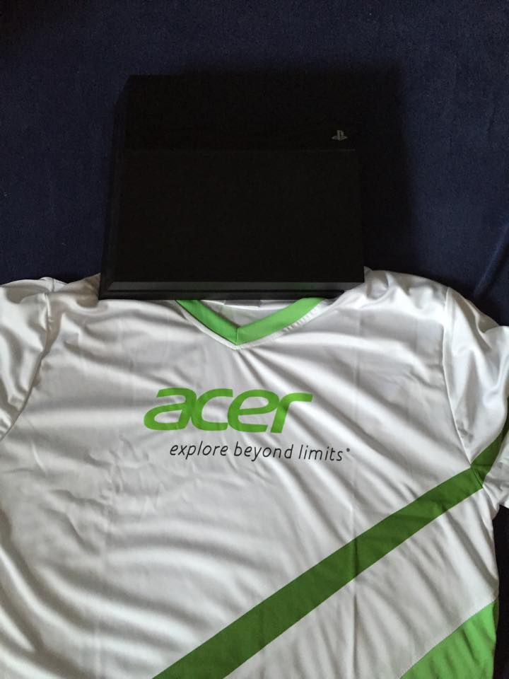 Tollenzo_Shop's tweet photo. Happy Birthday, @AcerSnEijDeR! 

RT @AcerSnEijDeR: Thanks @aceresport :)))) http://t.co/pEfyNiUO58