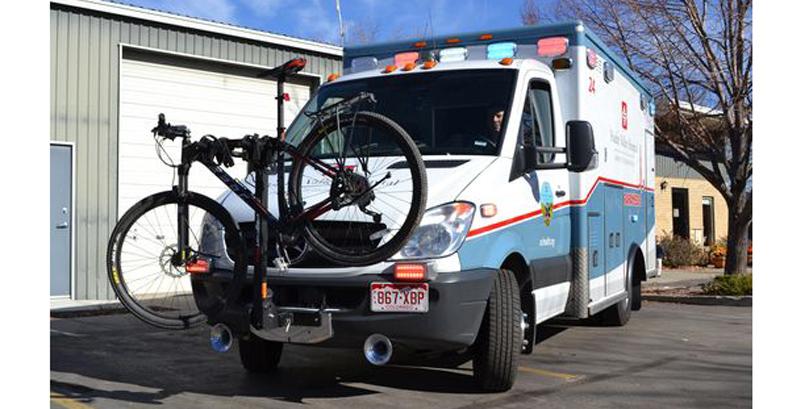 BicyclingMag's tweet photo. This CO town is adding racks to ambulances so injured riders won't have to abandon their bikes http://t.co/sIMzvYwEGb http://t.co/6g5Uq45dl7