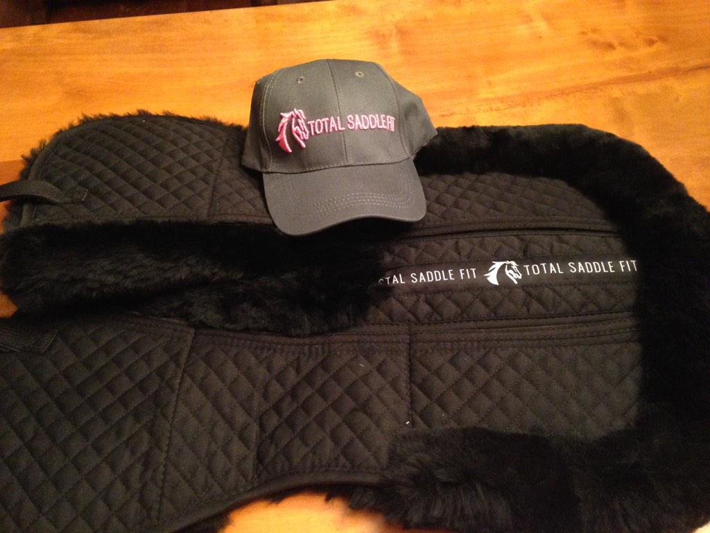 arynnagan's tweet photo. Love my new @totalsaddlefit shoulder relief pad! Can't wait to rock the hat.#amazing #seeyasaddleproblems http://t.co/JHCVJ5Csip