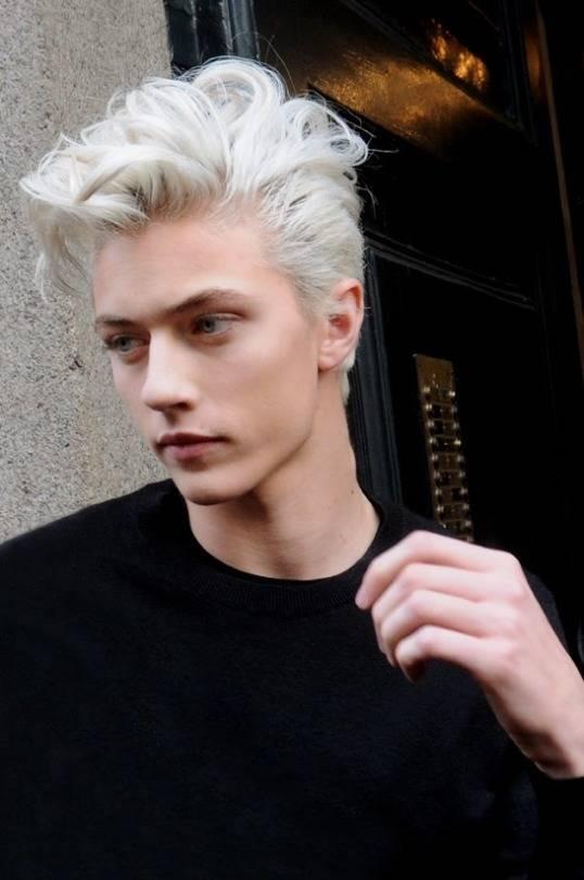 ggluvcats's tweet photo. Lucky Blue Smith น่ารักจริงแต่เหมือนจะเป็น แต่ต้องยอมรับว่าผมทรงนี้กระชากใจสุดๆ http://t.co/M0jZRZufGl