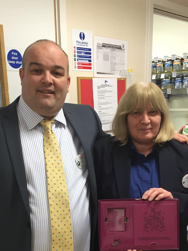 Margaret receiving her 15 years service award @ceriwilliams8 <a href="/_nthomas12/">Neil .D.Thomas</a> #thinkcolleagues