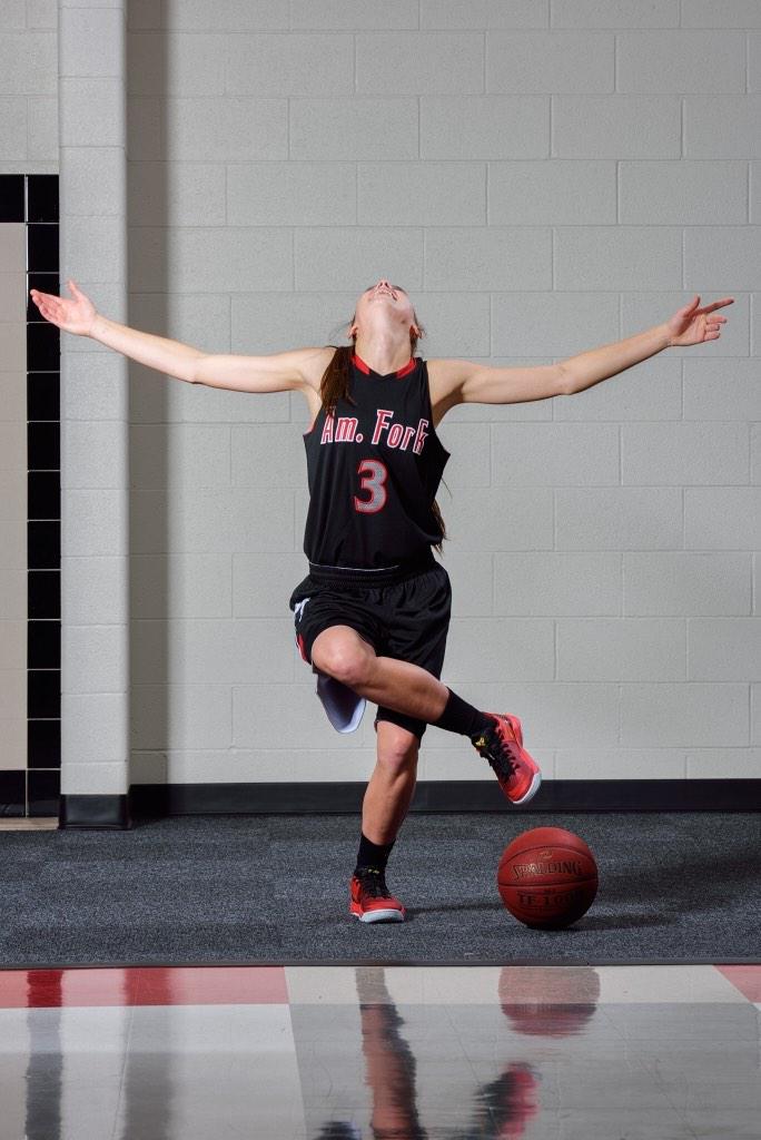 Lady Cavemen BBall tweet media