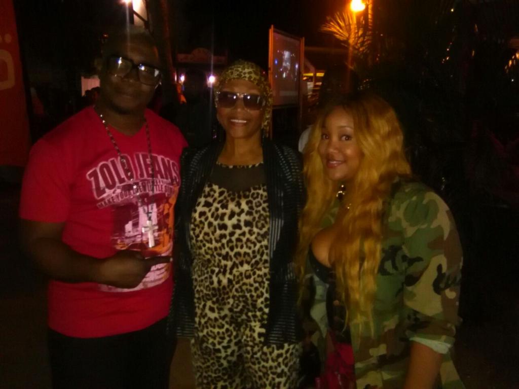 jamgosad's tweet photo. @MarciaGriffiths@  #QueenOfReggae in the mix with #Tiffa #FunNight #NoMaddzAlbumLaunch #CountrySideClub http://t.co/PMjS73API2