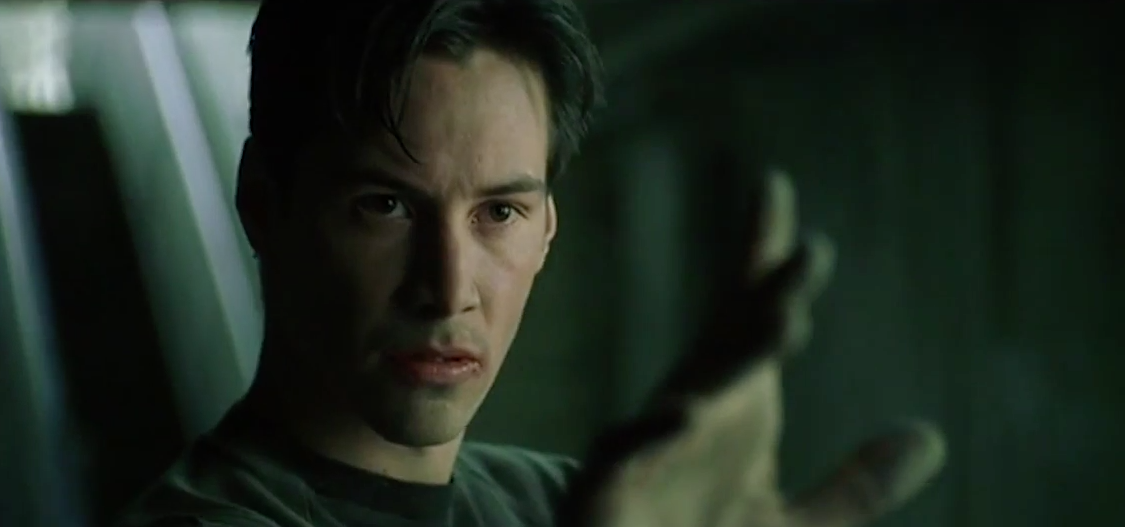 GizmodoES's tweet photo. Lo nuevo de los Wachowski se acerca: recordamos curiosidades de Matrix que tal vez desconocías http://t.co/Pvu0moeEGF http://t.co/vwnoQnDXM4