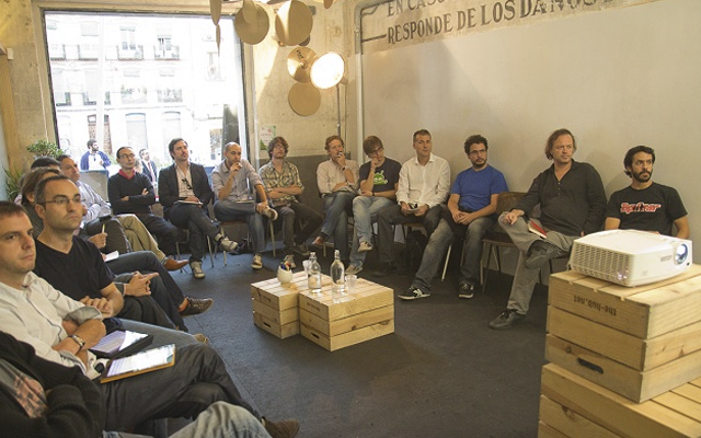 Atrappo's tweet photo. ¡Vuelve The App School! La próxima edición arranca el 20 de febrero, ¿te apuntas? http://t.co/G1tJu8SwW4 http://t.co/F4EXfcOU1z