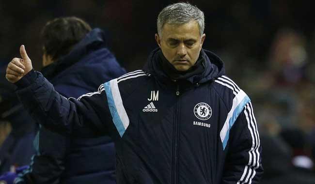 Meridianoonline's tweet photo. #Premier League Multa de 33.500 euros a Mourinho por decir que hay campaña contra el Chelsea http://t.co/04khmGf5r2 http://t.co/eRXxlvz0nh
