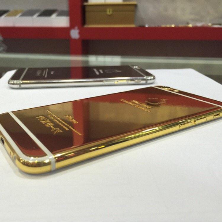 MyAppleDotMy's tweet photo. "Adik nak kuih lapis tak?"
"Sedap tak abang?"
"Tu abang letak atas meja pergi rasa." http://t.co/fA9Gajm3xg