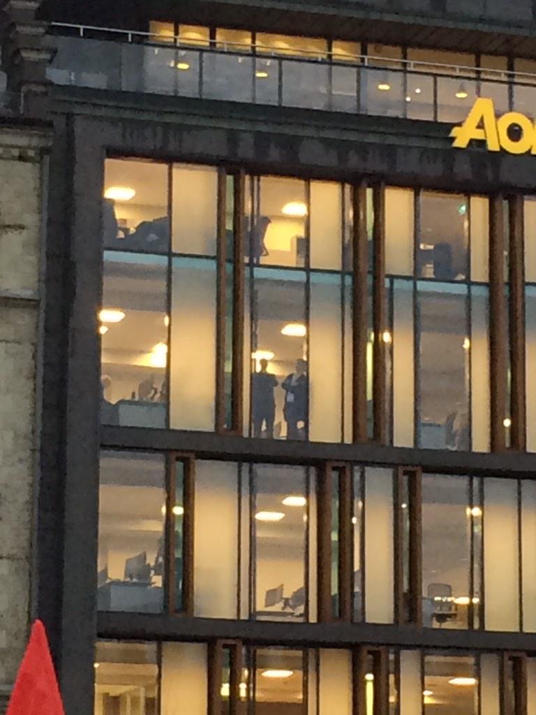 olemjelstad's tweet photo. "Nå streiker dem igjen, at de har tid til det" tenker nok finansfolka i AON. http://t.co/2K5dCMRbBd