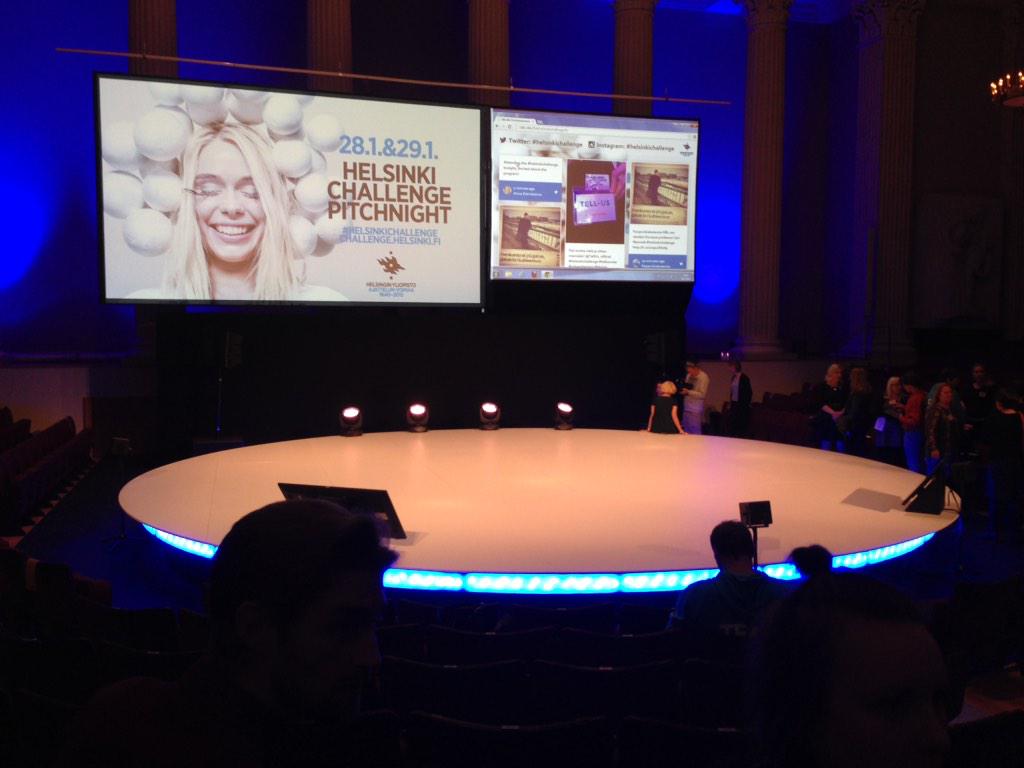 FMayow's tweet photo. Haastedisco ennen illan pitchausta! #telluscrew #HelsinkiChallenge @TellUs_official http://t.co/IWZlgLi8qA