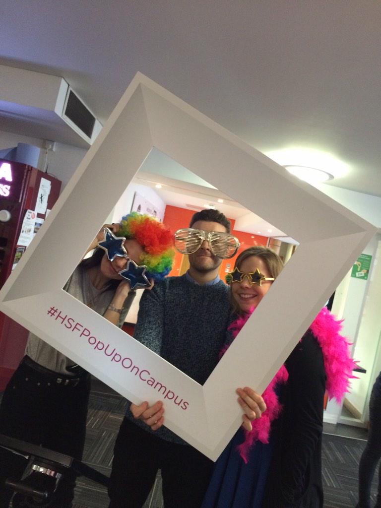 kizza_p's tweet photo. @HSFgraduatesUK #HSFPopUponCampus http://t.co/l3nzXeL6Ik