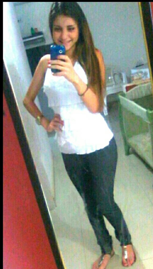 EstradaIvana's tweet photo. "@jc_bastidas2: Eres mi vida @EstradaIvana http://t.co/AOleyC8l0a" Tu eres eso y más, te amooo.