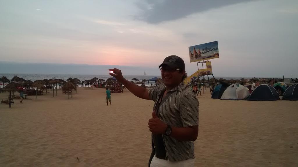 DOMINIALE's tweet image. En punta rocas una tarde distinta.