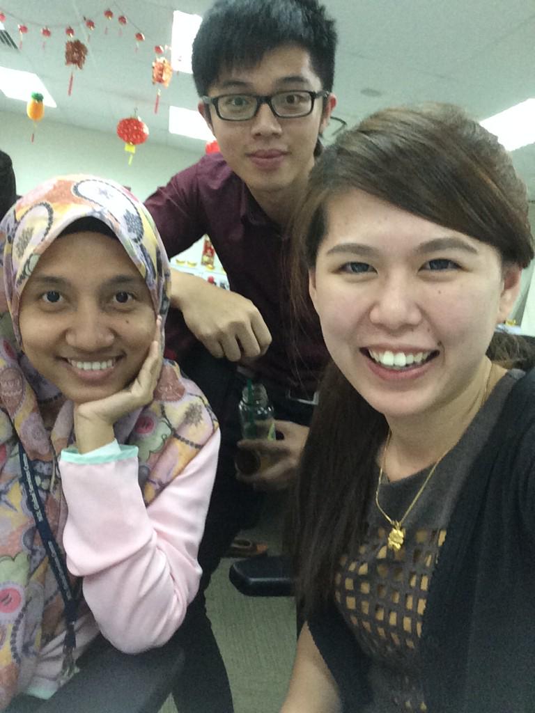 noraakira's tweet image. Both of them always make me smile every day #sukacarigaduh #seatbesideme #patternbanyak