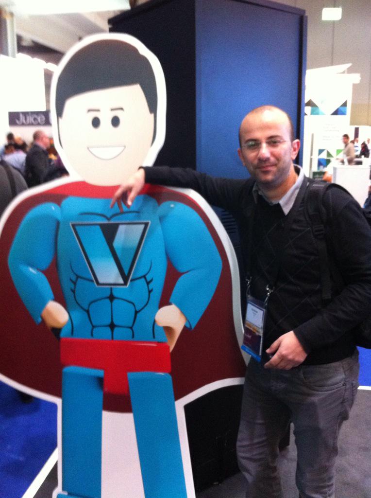 KyriPanteli's tweet photo. #vblockman best booth ever! http://t.co/F0yg6TKy5Q