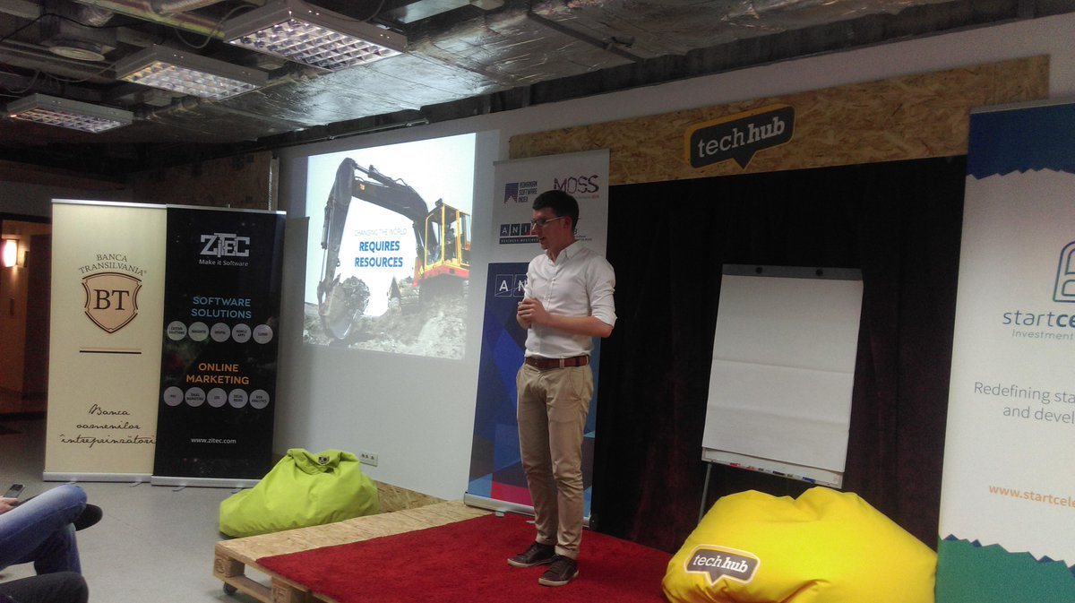 startcelerate's tweet image. Learning the Startcelerate way with @gabrieldombri. #startconnecting with him, he has great resources for #startups!