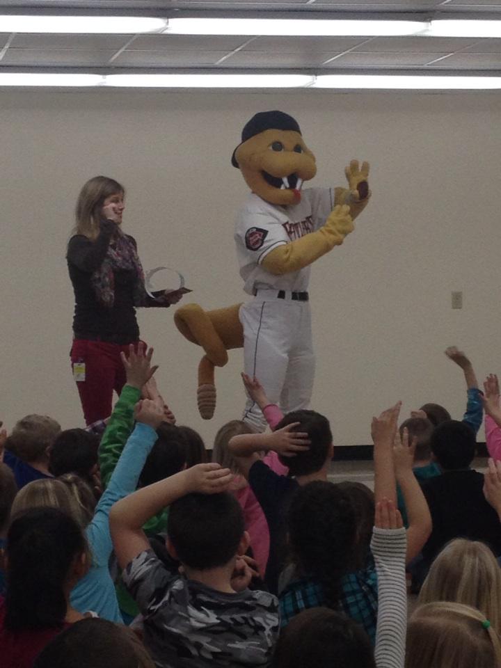 tonyaolson22's tweet image. Kicking off the MVP fundraiser with Fang today! Keep reading!