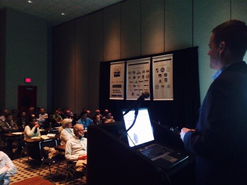 NoDigMaine's tweet photo. @IPBAONLINE1 Track Bo Botteicher from UGSI nailing it discussing water main pipe bursting benefits @UCTonline http://t.co/mVLWl6zkGS