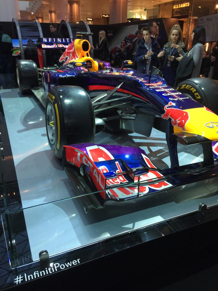 R_GOONER's tweet photo. Loving #InfinitiPower at Westfield @InfinitiGB http://t.co/BNi2R4m3Lg
