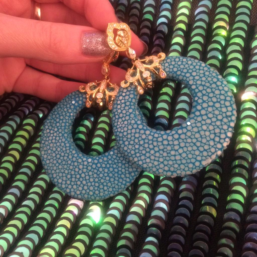 FacetsPR's tweet photo. Today's #bigearring challengers are these shimmering @LatelitaJ hoops to match @LikeGoldDust's mermaid #sequin skirt http://t.co/k6TMSFE7dU
