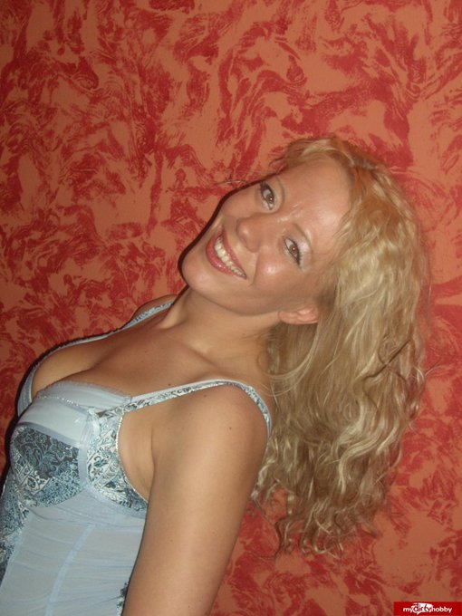 Emma Blond’s pics and videos