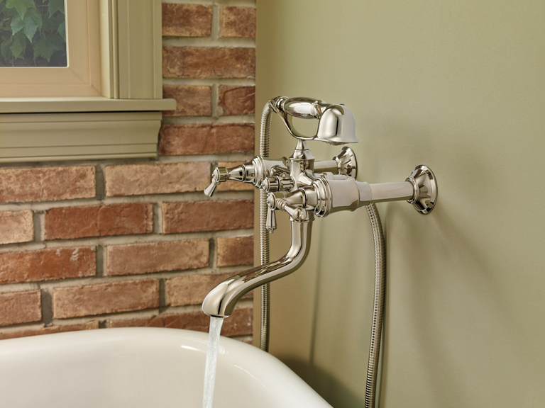 brizo's tweet photo. Our Charlotte™ collection makes a bold statement in the #bath. http://t.co/Bvn892Di8f http://t.co/YgwlKT1TJE