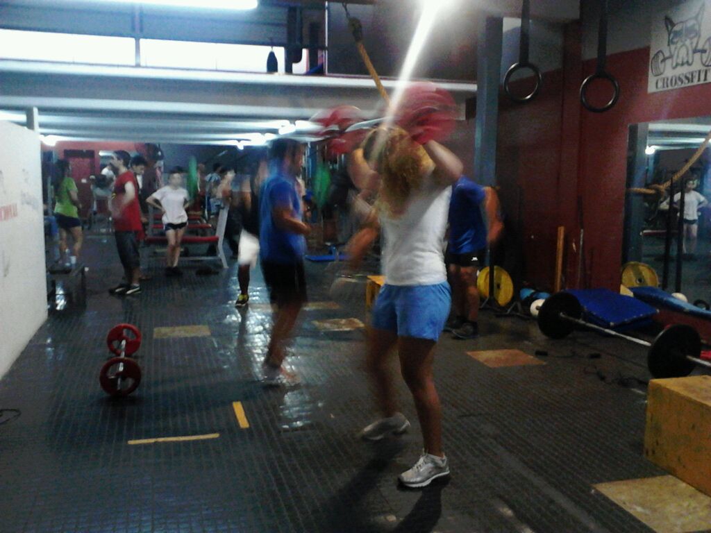 GimnasioGeo's tweet photo. Crossfi en enero el calor no nos asusta http://t.co/pBrzX1LOuu