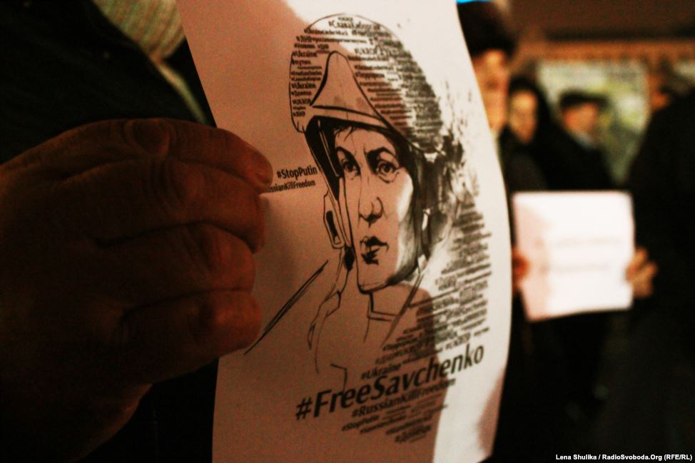 radiosvoboda's tweet photo. #ПАРЄ закликає Росію звільнити #Савченко протягом 24 годин - http://t.co/Ep95NZjtCk #новини #новости http://t.co/cXVvp6yaHt